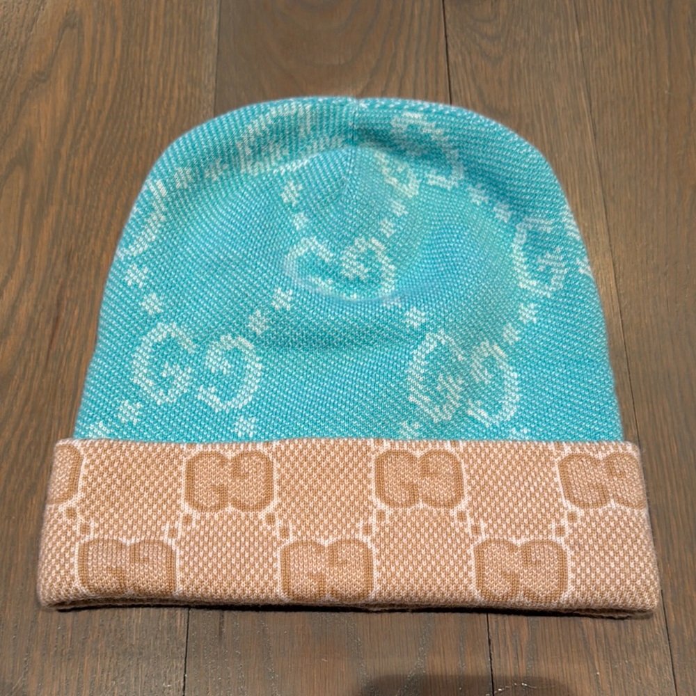 Gucci Teal and Tan Beanie